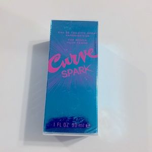 Curve Spark
Eau De Toilette Spray For Women Fruit 1 fl oz New in Box